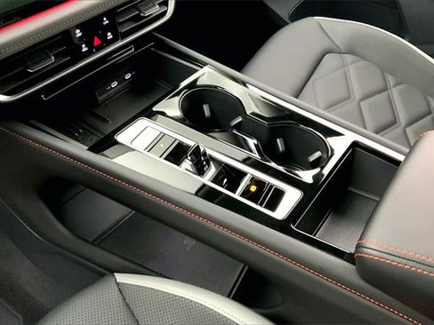 Certified 2025 Volkswagen Atlas Peak Edition SE image 17