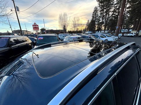 Used 2018 Volvo XC90 T5 Momentum image 11