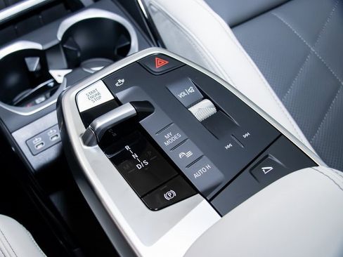 New 2026 BMW X2 xDrive28i image 19