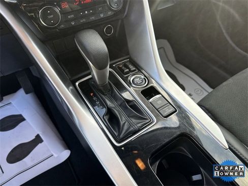 Used 2024 Mitsubishi Eclipse Cross SEL image 21