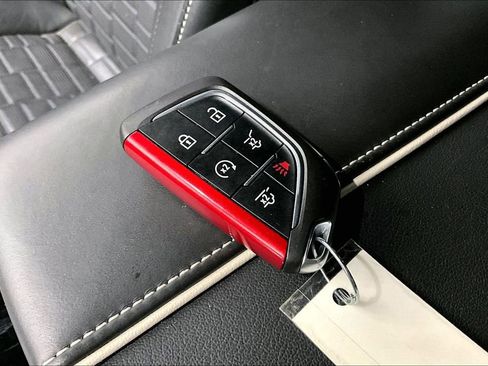 Used 2023 Cadillac Escalade ESV V image 13