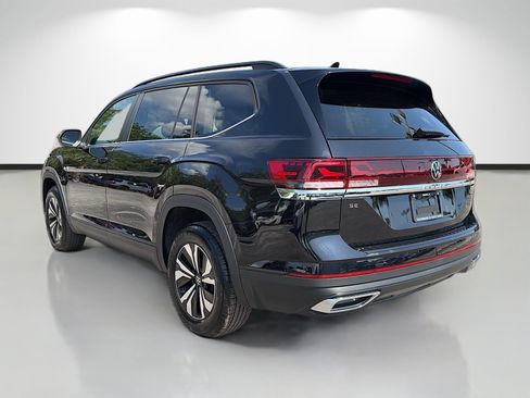 Used 2026 Volkswagen Atlas SE FWD image 5