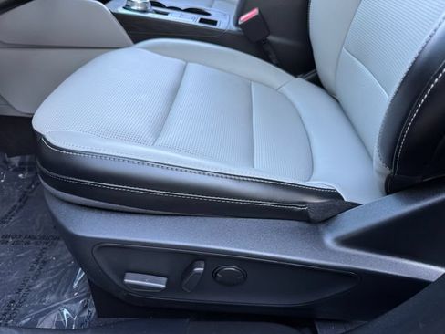 Used 2024 Ford Escape Platinum w/ Class II Trailer Tow Package AWD/4WD image 15