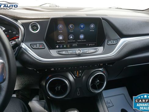 Used 2020 Chevrolet Blazer LT FWD image 30