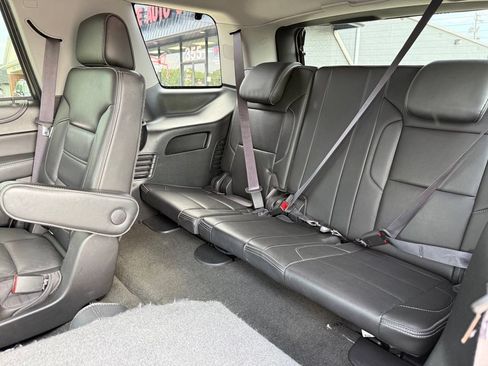 Used 2017 GMC Yukon Denali w/ Open Road Package AWD/4WD image 18