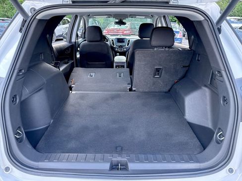 Used 2021 Chevrolet Equinox LT image 29
