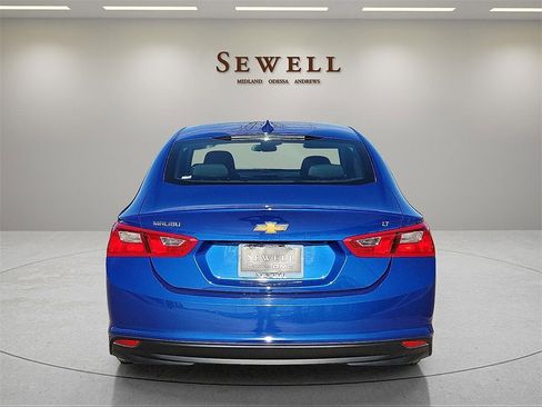 Used 2023 Chevrolet Malibu LT image 4