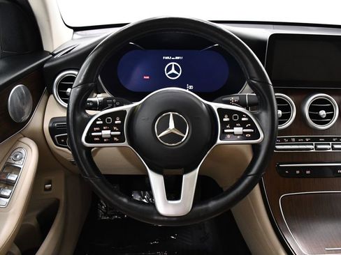 Used 2020 Mercedes-Benz GLC 300 4MATIC image 9