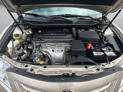 Used 2009 Toyota Camry LE image 25