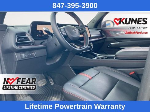 Used 2024 Chevrolet Traverse RS AWD/4WD image 18