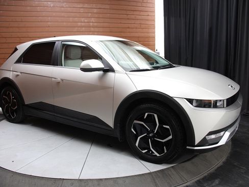 Used 2023 Hyundai Ioniq 5 SEL image 10