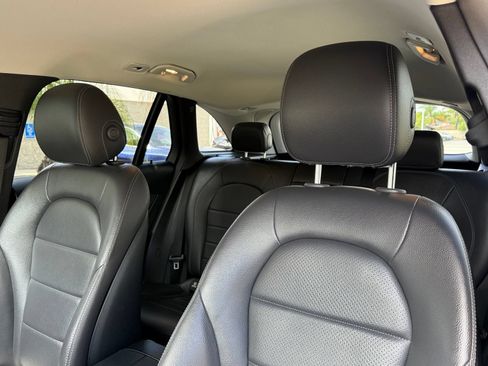 Used 2021 Mercedes-Benz GLC 300 image 22