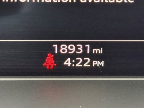 Used 2023 Audi SQ5 Prestige w/ Prestige Package image 24