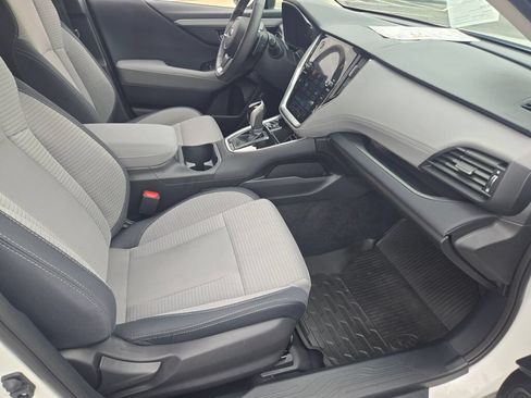 Certified 2025 Subaru Outback Premium AWD/4WD image 4