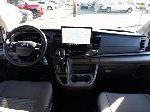 Used 2023 Ford Transit 350 XLT image 8