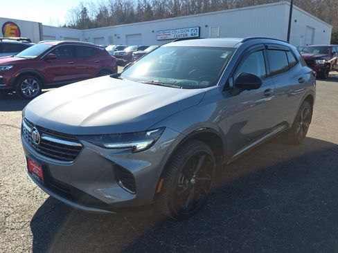 Used 2022 Buick Envision Essence w/ Technology Package II image 4