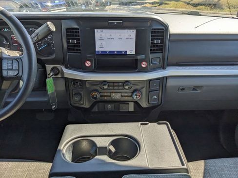 Used 2025 Ford F250 XLT image 18