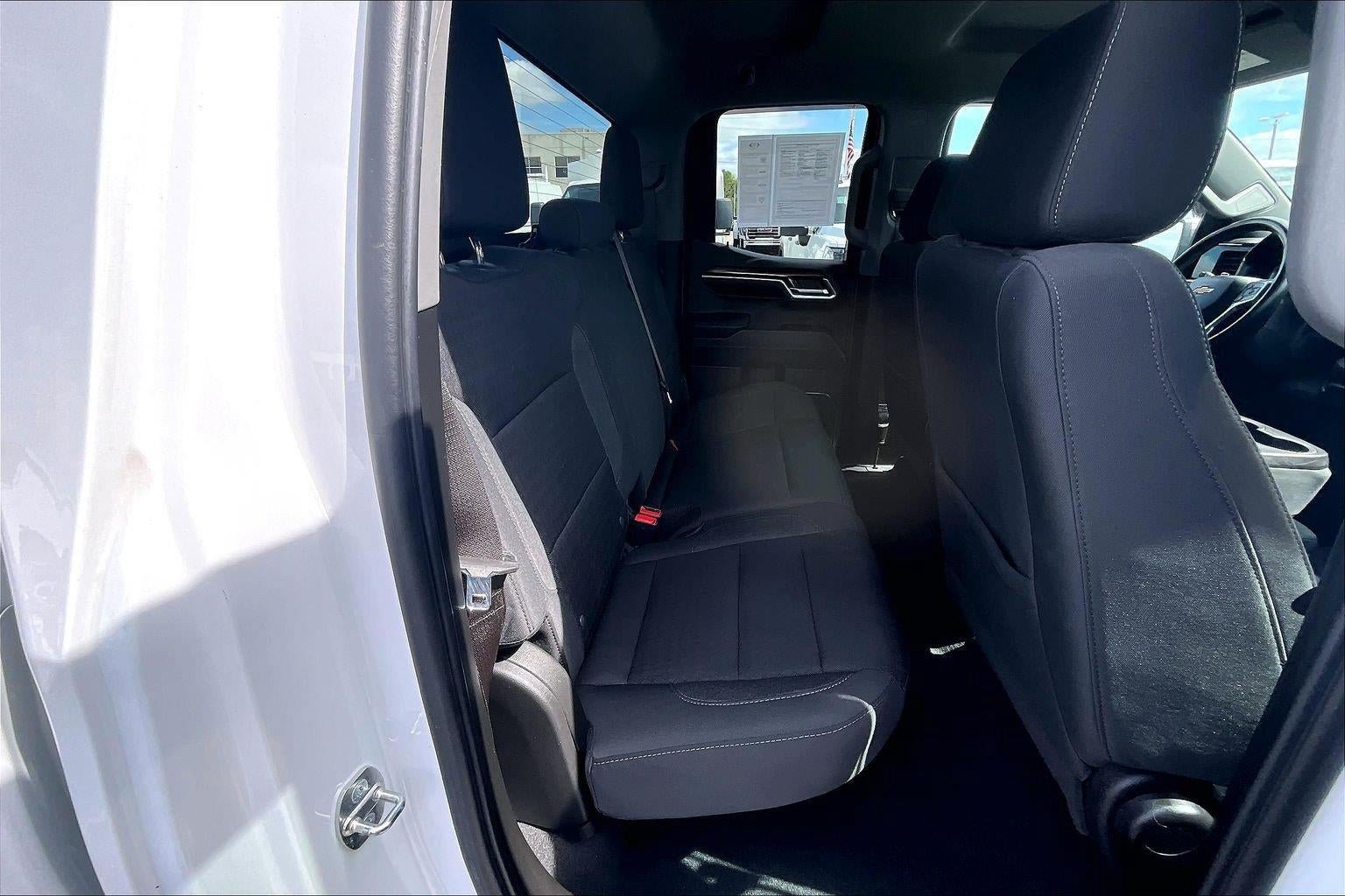 Used 2023 Chevrolet Silverado 1500 LT w/ Protection Package AWD/4WD image 24