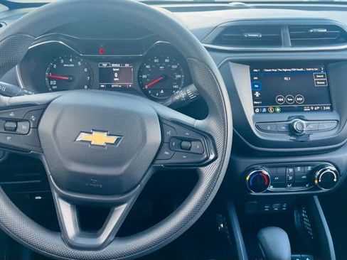 Used 2023 Chevrolet TrailBlazer LT image 12