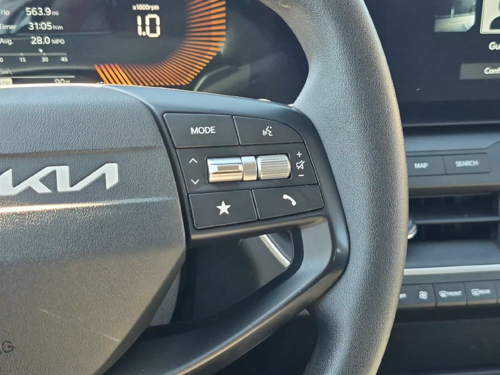 Used 2025 Kia K4 FWD image 19
