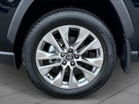 Used 2025 Toyota RAV4 Limited image 10