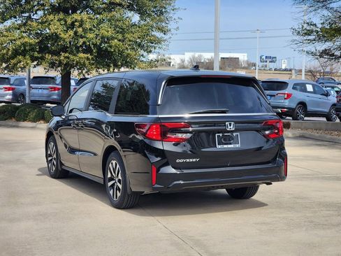 New 2026 Honda Odyssey EX-L image 4
