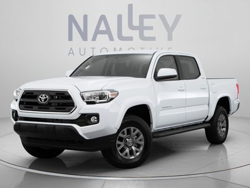 Certified 2016 Toyota Tacoma TRD Off-Road AWD/4WD image 2