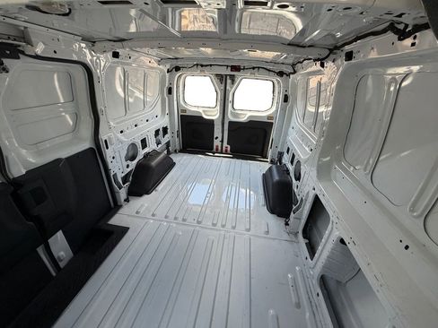 Used 2015 Ford Transit 150 130 Low Roof RWD image 19