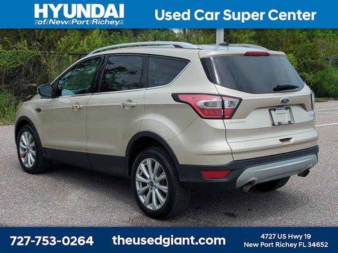 Used 2017 Ford Escape Titanium w/ Equipment Group 301A AWD/4WD image 3
