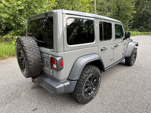 Used 2023 Jeep Wrangler Unlimited w/ Sun & Screen Package AWD/4WD image 6