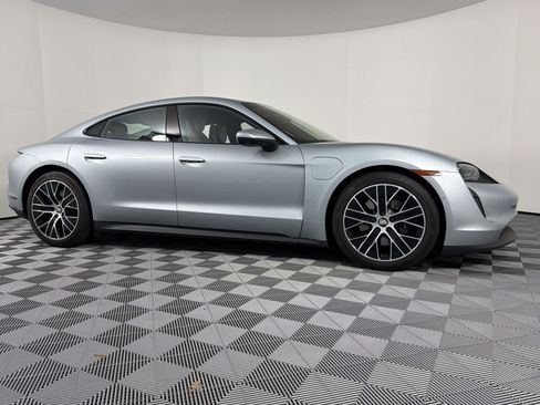 Certified 2022 Porsche Taycan RWD image 11