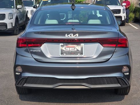Used 2023 Kia Forte LXS FWD image 5