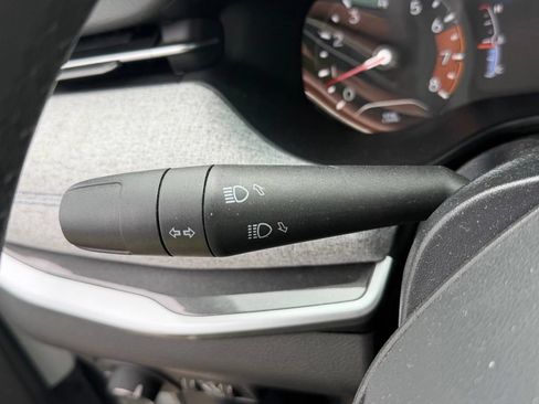 Used 2024 Jeep Compass Latitude AWD/4WD image 38