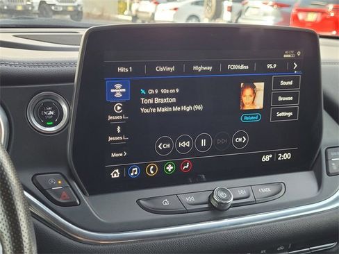 Used 2023 Chevrolet Blazer LT image 9