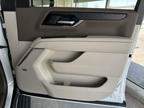 New 2026 GMC Yukon XL Denali w/ Denali Reserve Package AWD/4WD image 43