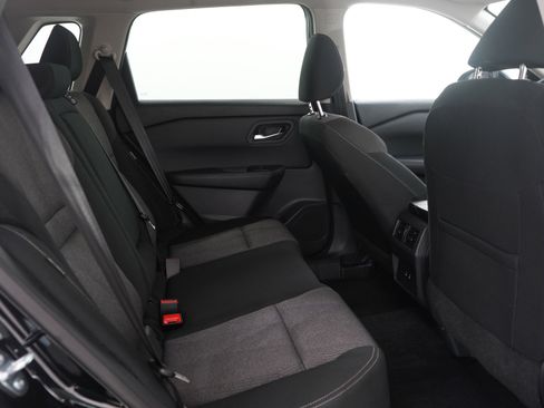 Used 2025 Nissan Rogue SV image 14