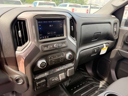 New 2026 GMC Sierra 2500 Pro w/ Convenience Package AWD/4WD image 16