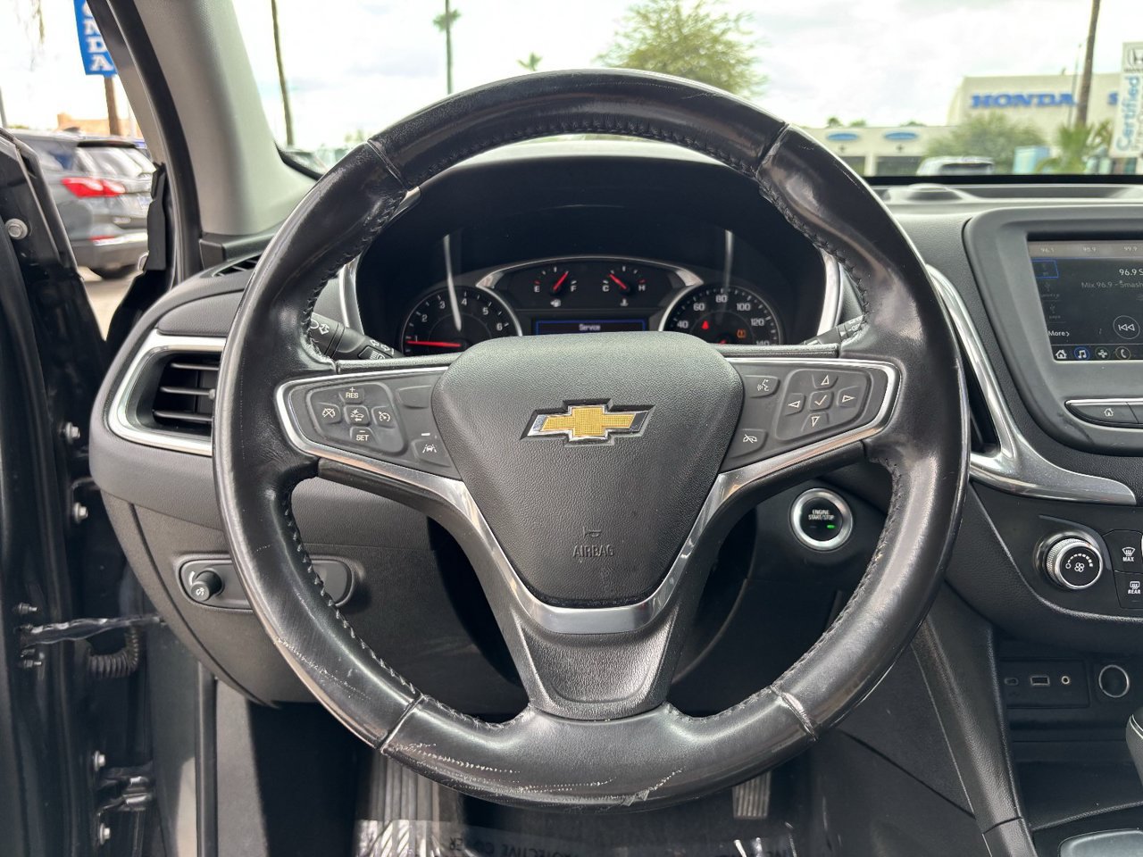 Used 2019 Chevrolet Equinox LT FWD image 24