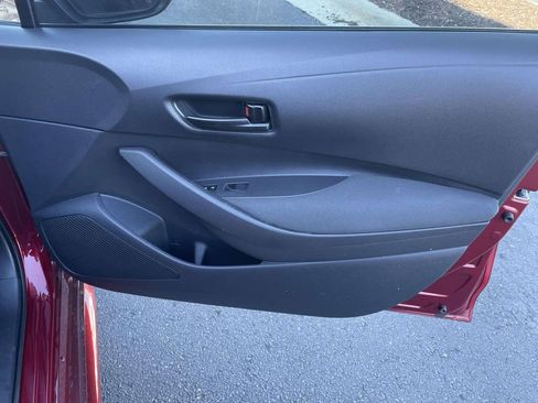 Used 2025 Toyota Corolla LE image 45