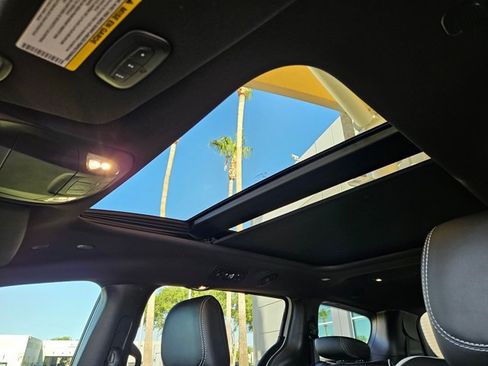 New 2027 Chrysler Pacifica Limited FWD image 14