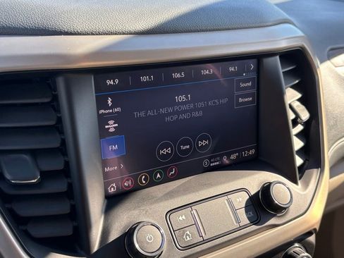 Used 2022 GMC Acadia Denali w/ Denali Technology Package image 22