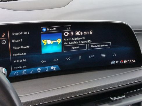 Used 2024 Cadillac XT4 Premium Luxury AWD/4WD image 5
