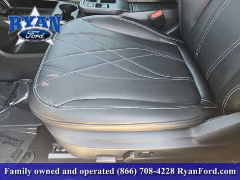 Certified 2025 Ford Mustang Mach-E Select RWD image 15