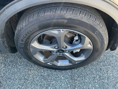 Used 2025 Ford Escape ST-Line image 11