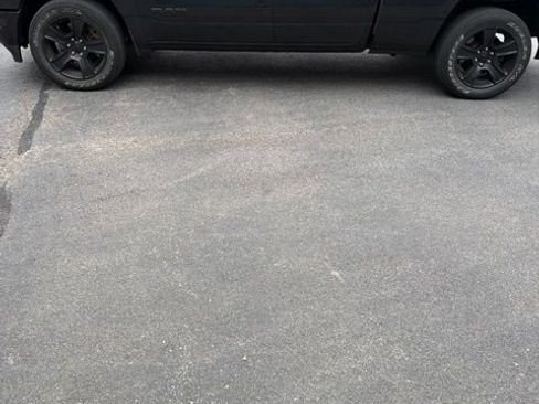 Used 2022 RAM 1500 Big Horn w/ Night Edition AWD/4WD image 2