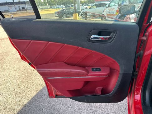 Used 2014 Dodge Charger R/T RWD image 19