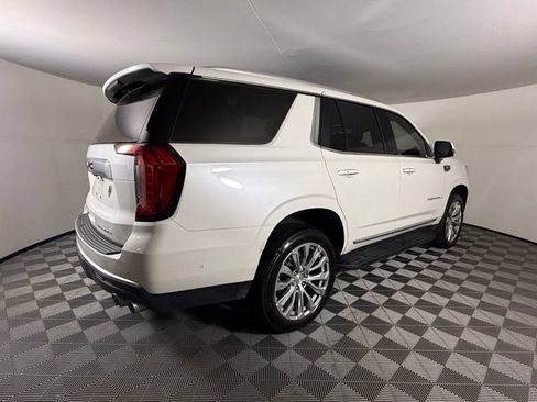 Used 2024 GMC Yukon Denali w/ Advanced Technology Package AWD/4WD image 7