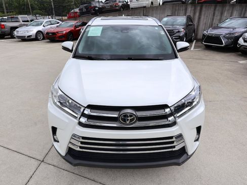 Used 2017 Toyota Highlander Limited FWD image 11