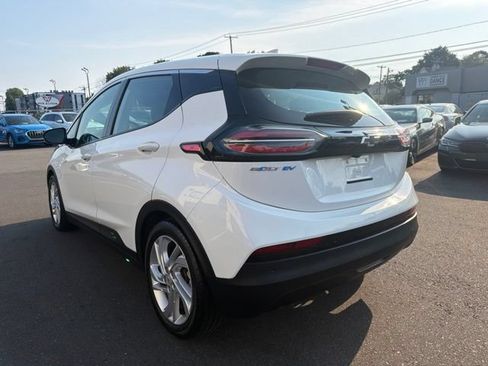 Used 2022 Chevrolet Bolt LT FWD image 5