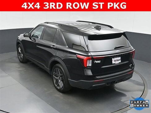 Used 2025 Ford Explorer ST-Line w/ ST-Line Street Pack image 32